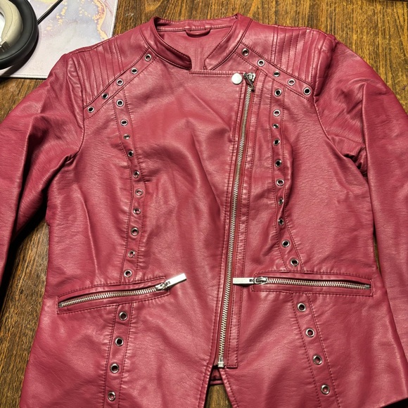 Red pleather jacket zippers grommets Guardians of the Galaxy Star Lord - Picture 4 of 6